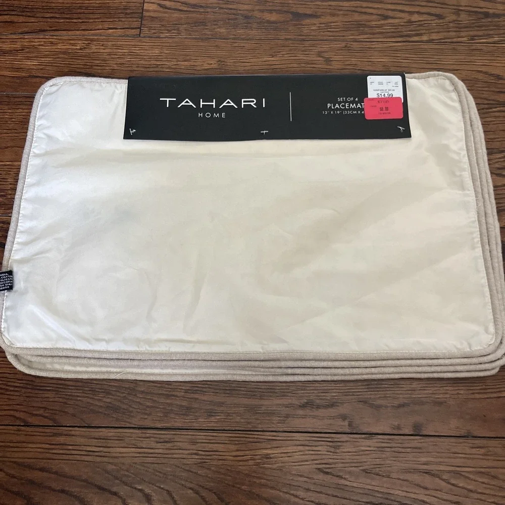 Tahari Beige Fall Pumpkin Placemats Embroidered Appliqué Set Of 4- 13x19